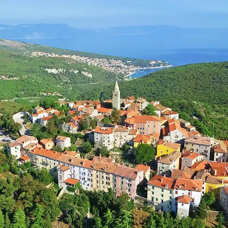 Poldrugovac 라빈