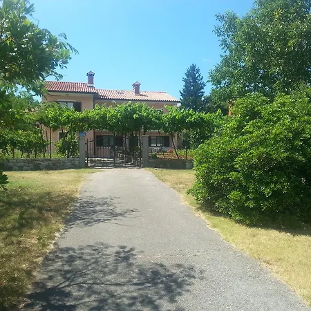 Poldrugovac 公寓 拉宾
